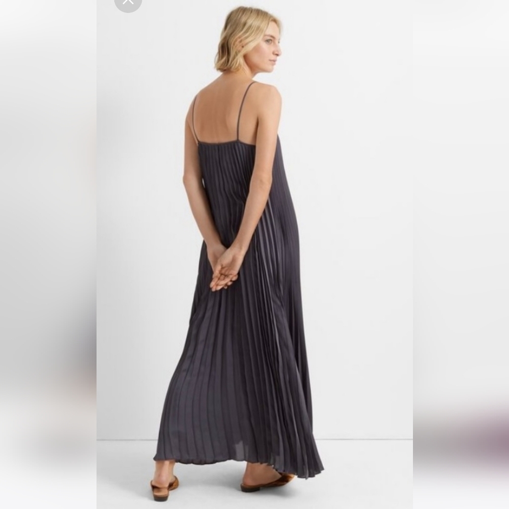 Club Monaco pleated maxi dress - Picture 5 of 6